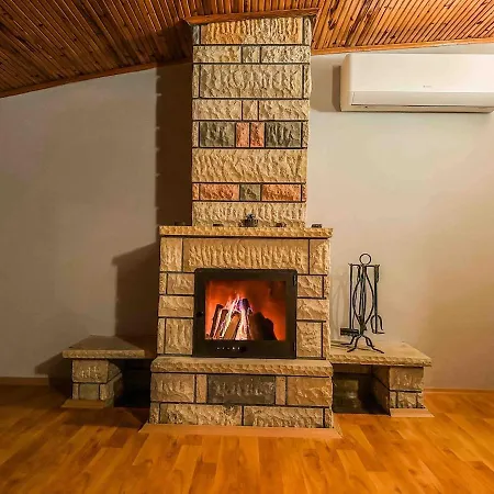 Villa Sapanca Orman Icinde Oezel Havuzlu *