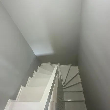 Sapanca Orman Icinde Oezel Havuzlu *